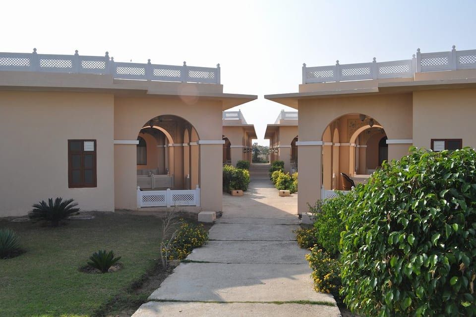 Sara Vilas Hotel